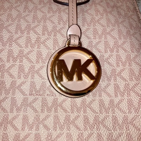 MICHAEL KORS Signature Voyager Tote Bag Pink & Cream  EUC - Picture 5 of 7